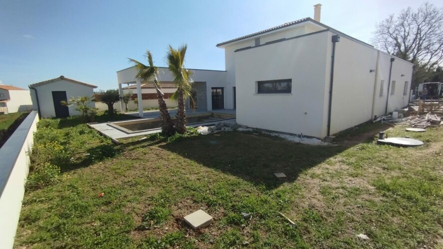 - Crepis-et-isolation-par-lexterieur-maison-moderne-2